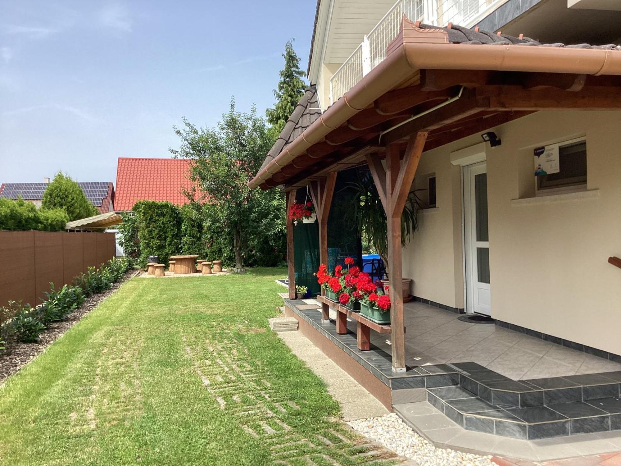 Süti Nyaraló Balatonmáriafürdő Exterior foto